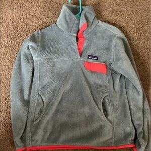 like new patagonia fuzzy pull over